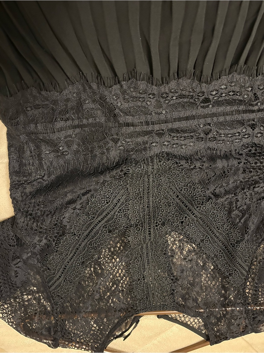 Haute Monde Black Lace Long Sleeve Pleated Evening Dress - Picture 13 of 13